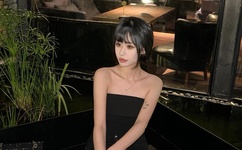 久久亚洲精品AV无码四区